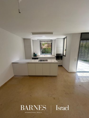 Garden apartment Tel Aviv-Yafo - picture 3